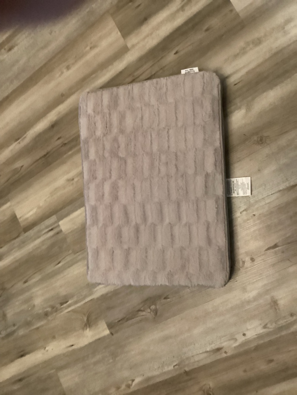 Pet bed size 16” x 22”